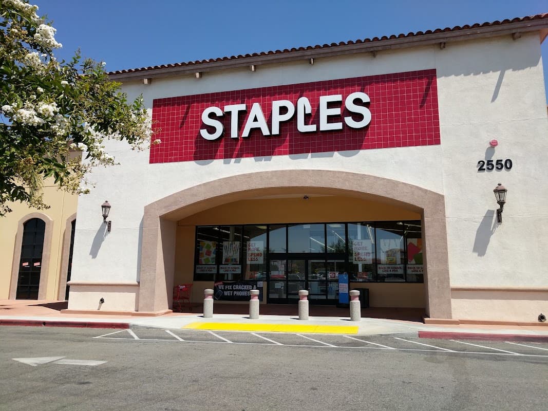 Staples photo 2