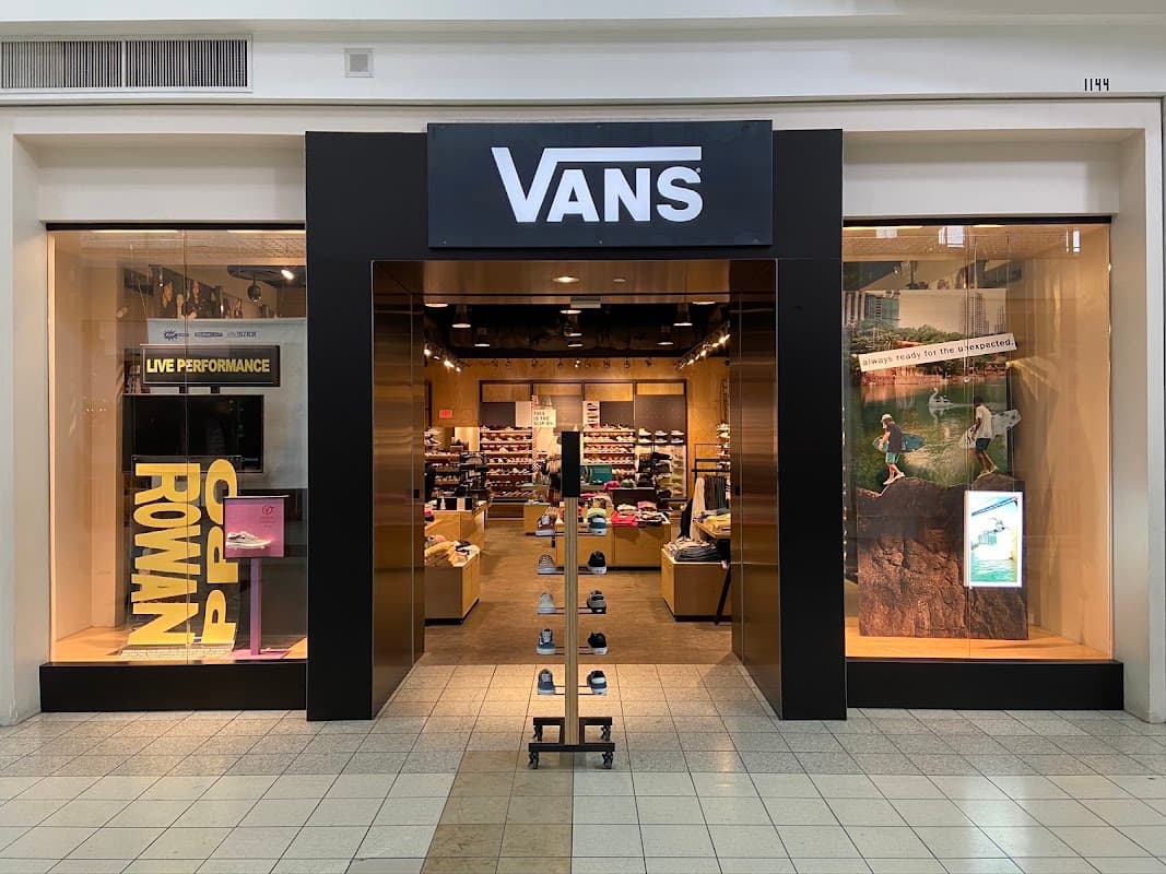 Vans photo 2