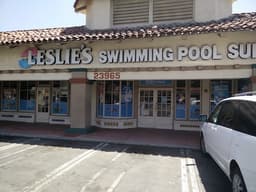 Leslie's Pool Supplies logo