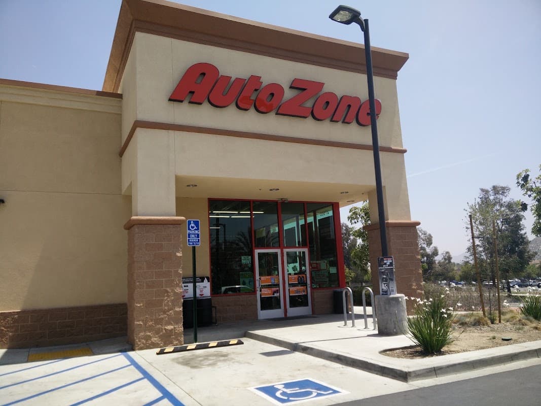 AutoZone photo 1