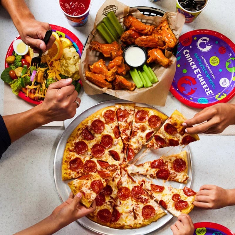 Chuck E. Cheese photo 1