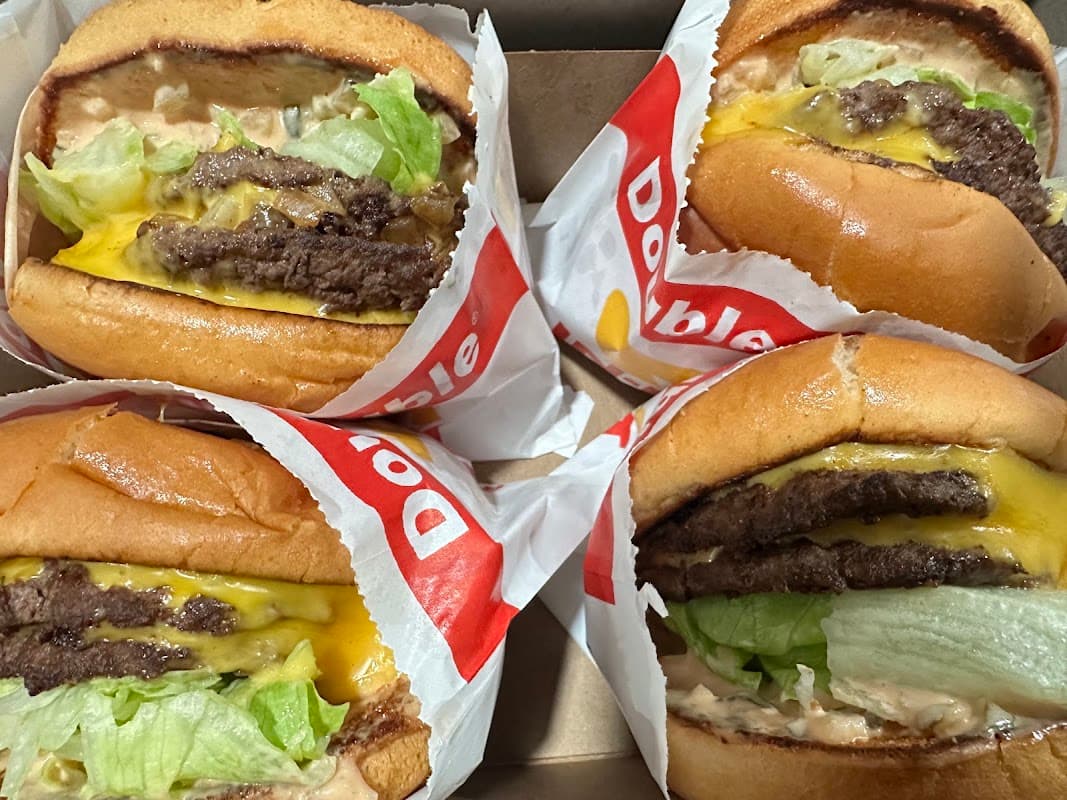 In-N-Out Burger photo 1
