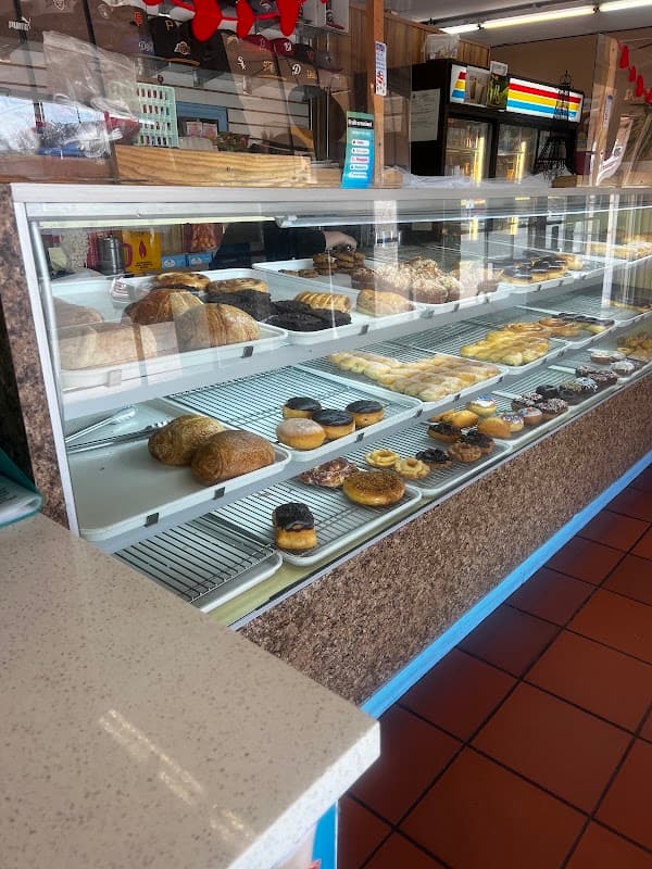 Pam's Donuts photo 1