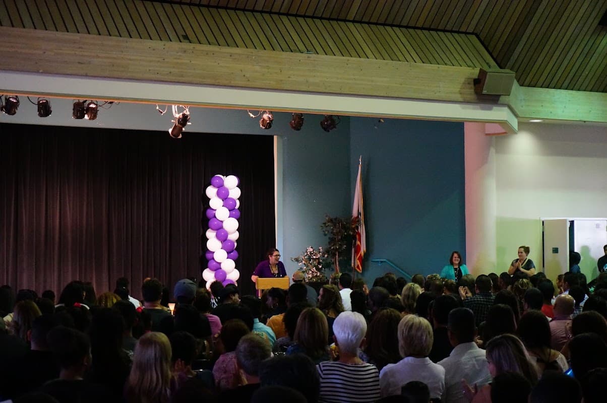 Vista Verde Middle School photo 2